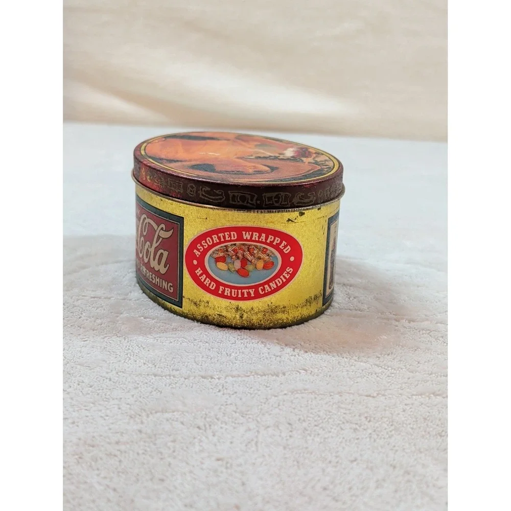 Vtg 1984 Coca-Cola Candy Tin Oval Gold Metal Tin Box Company 1980s Soda‎ Decor